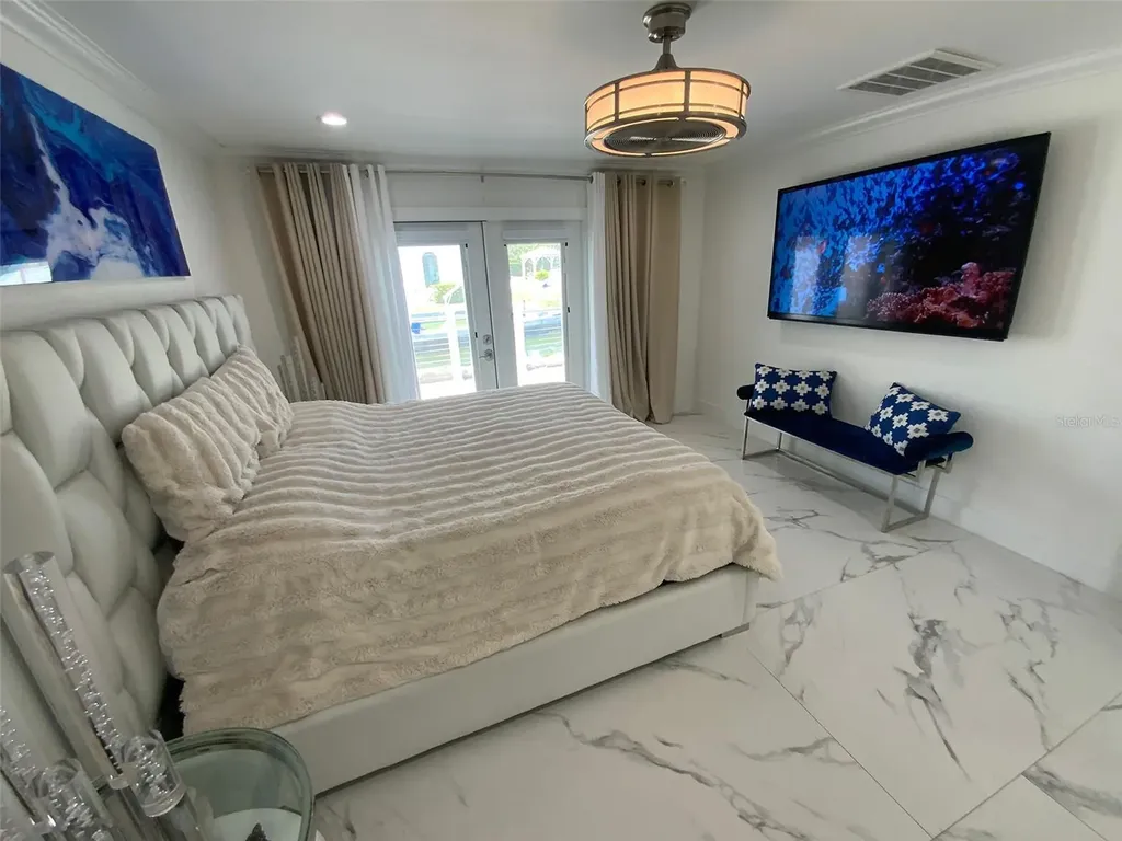 320 Harbor Passage Clearwater Beach FL 33767