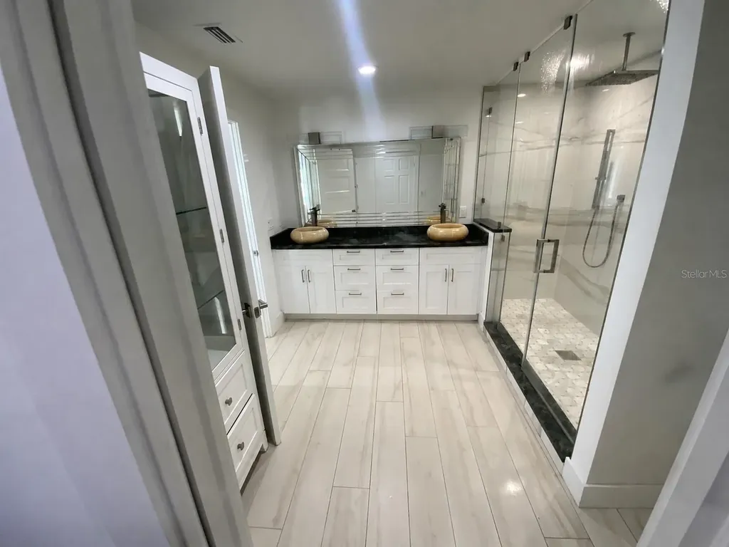 320 Harbor Passage Clearwater Beach FL 33767
