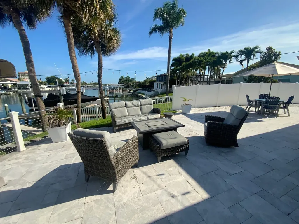 320 Harbor Passage Clearwater Beach FL 33767