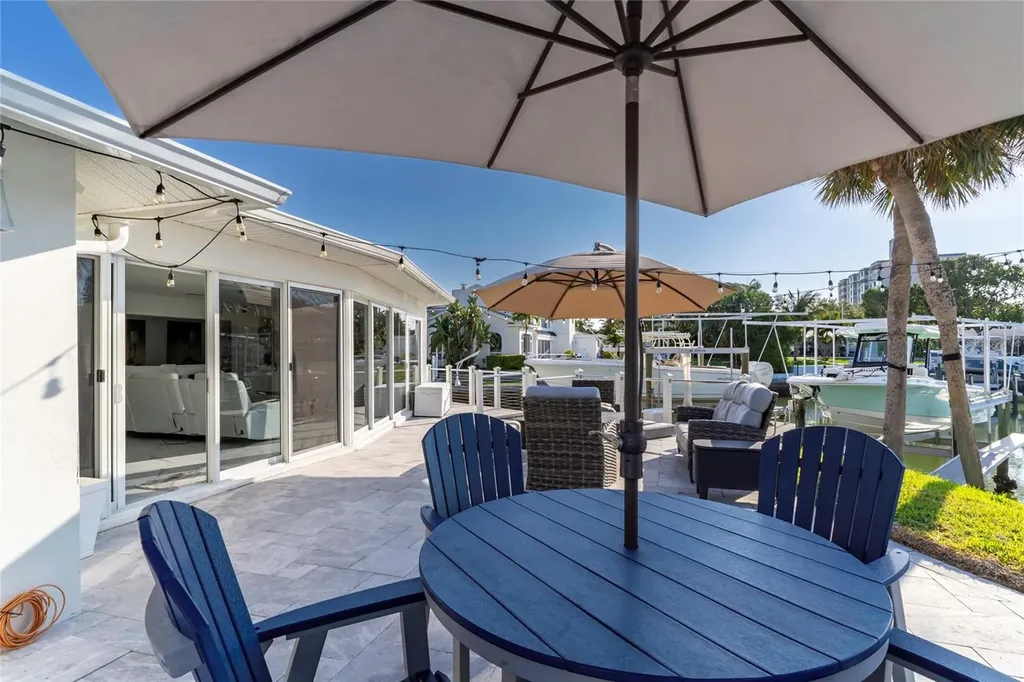 320 Harbor Passage Clearwater Beach FL 33767