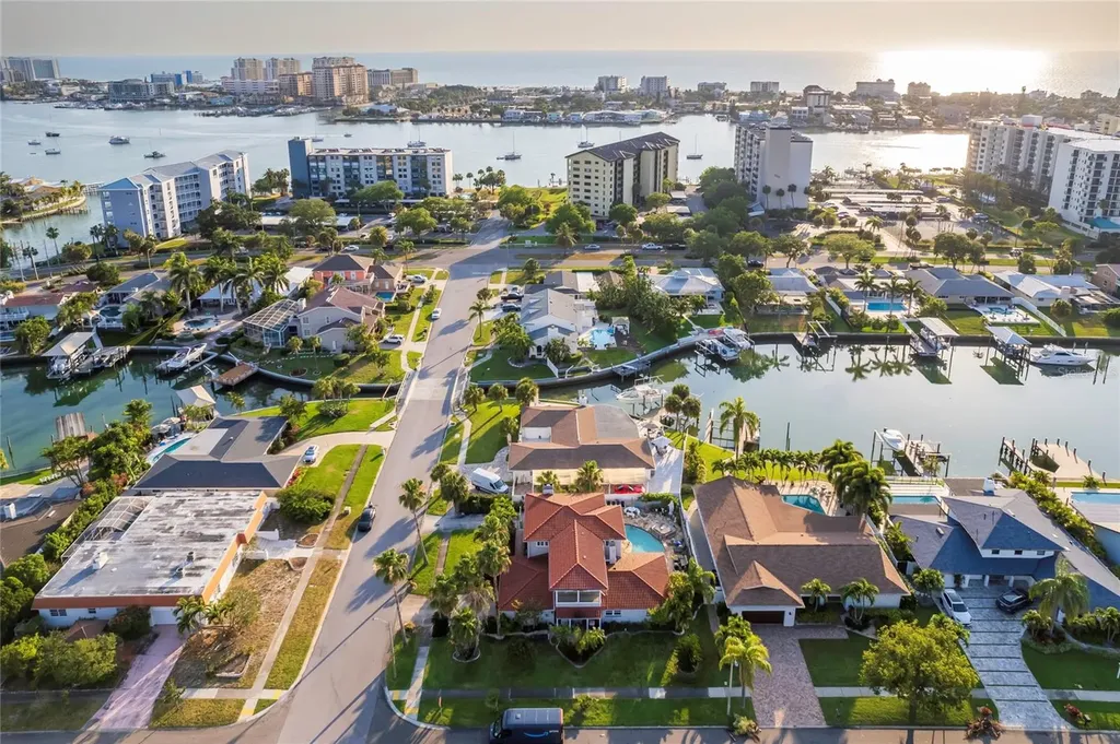 320 Harbor Passage Clearwater Beach FL 33767