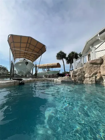 320 Harbor Passage Clearwater Beach FL 33767