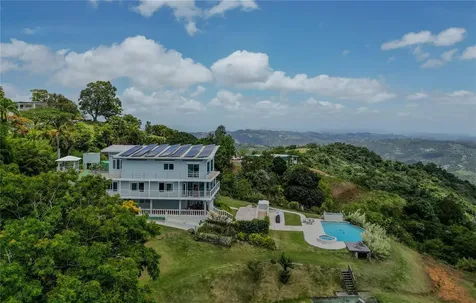 9957 Elias Santiago Canovanas PR 00729