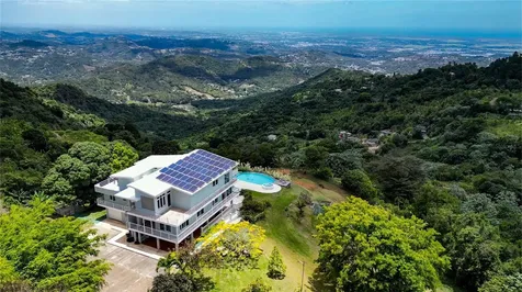 9957 Elias Santiago Canovanas PR 00729