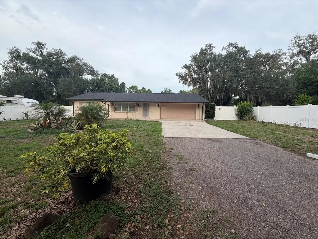 8009 Paulson Lane Tampa FL 33617