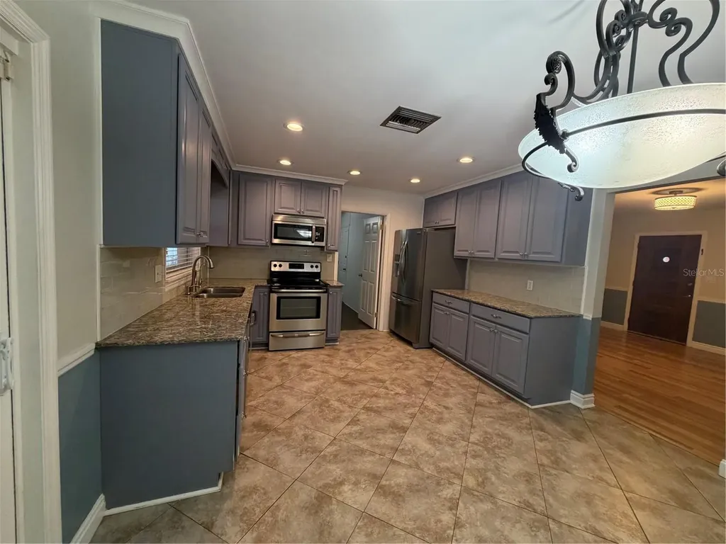 8009 Paulson Lane Tampa FL 33617