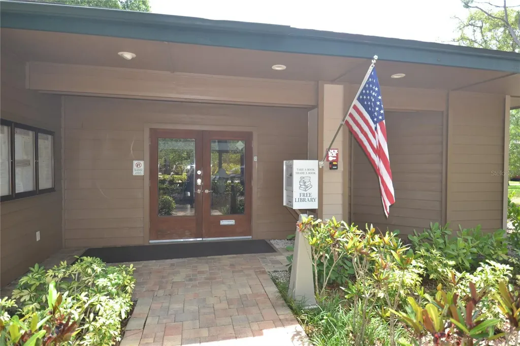 605 Lennox Road W Palm Harbor FL 34683