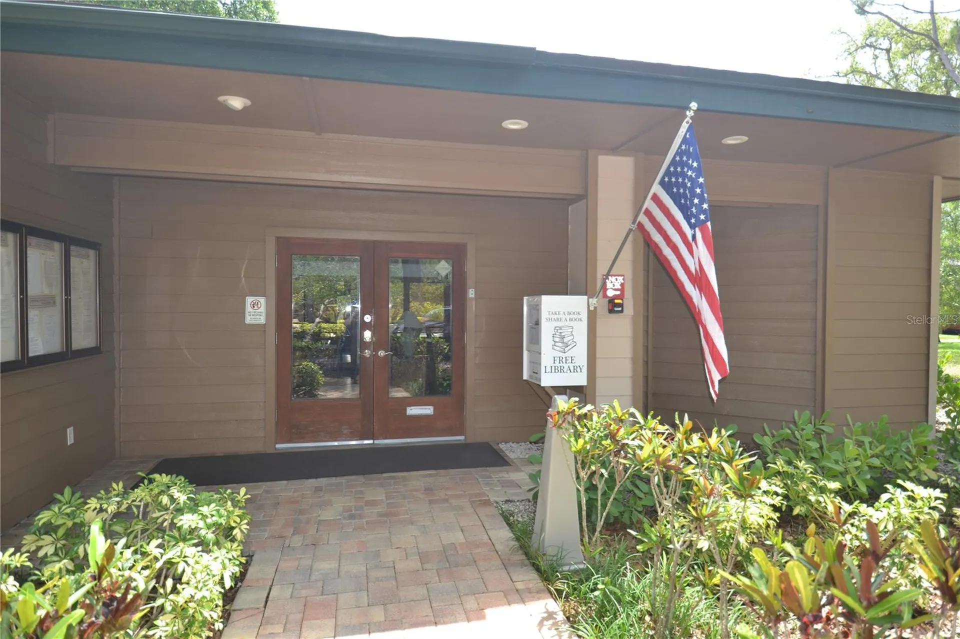 605 Lennox Road W Palm Harbor FL 34683