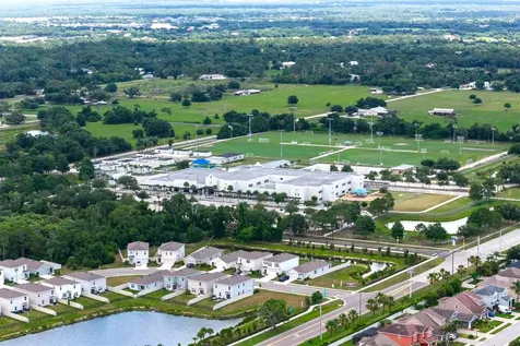 7462 Palmer Glen Circle Sarasota FL 34240