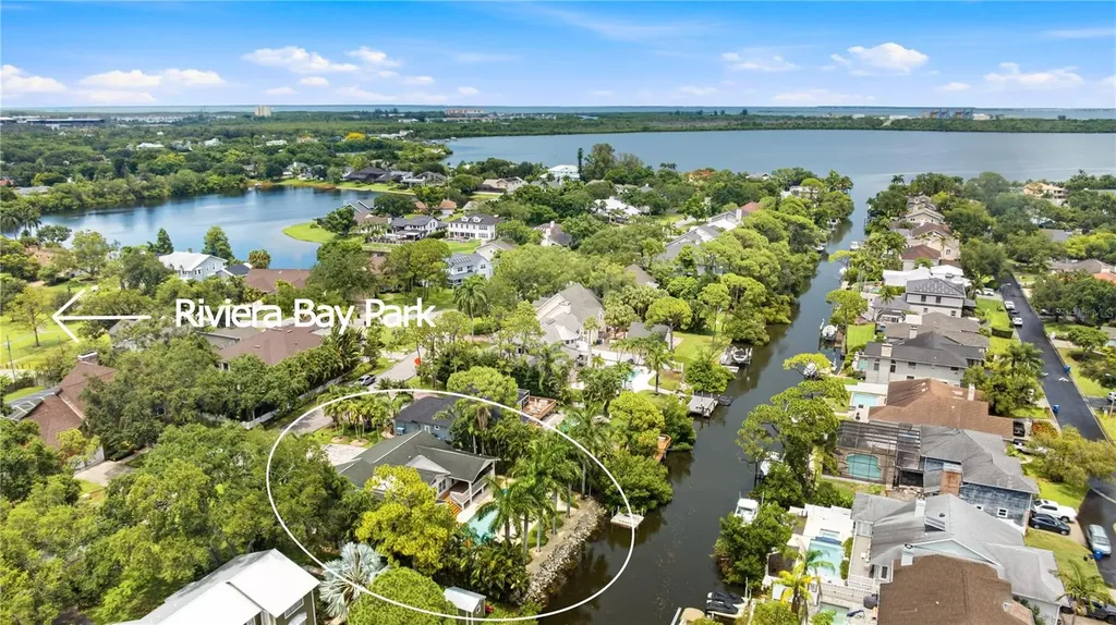 662 Apalachee Circle NE St Petersburg FL 33702
