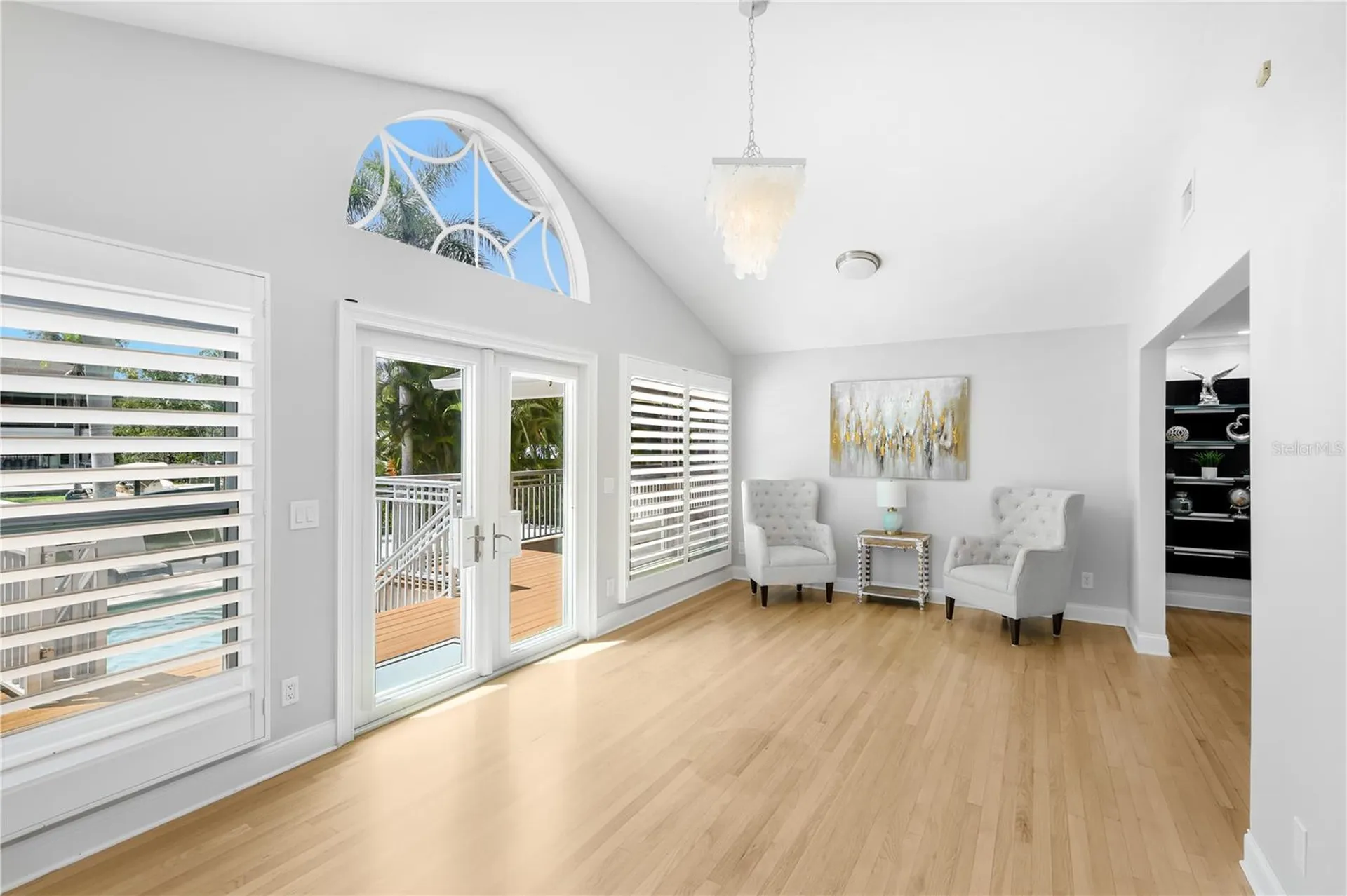 662 Apalachee Circle NE St Petersburg FL 33702