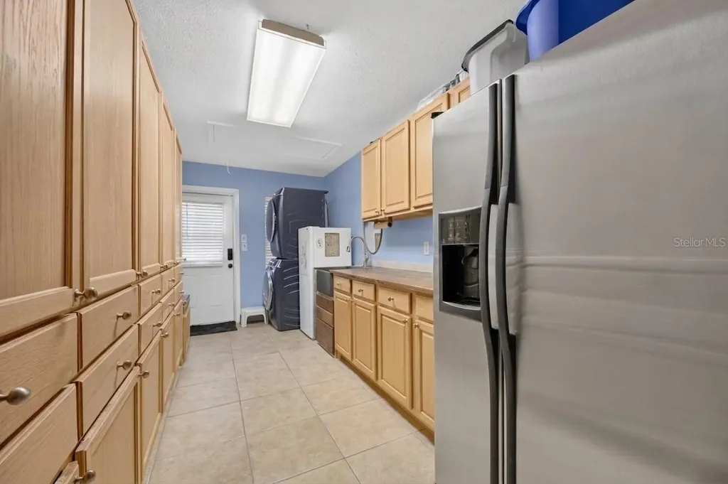 2715 Little Road Valrico FL 33596