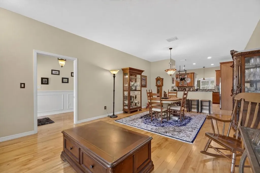 2715 Little Road Valrico FL 33596