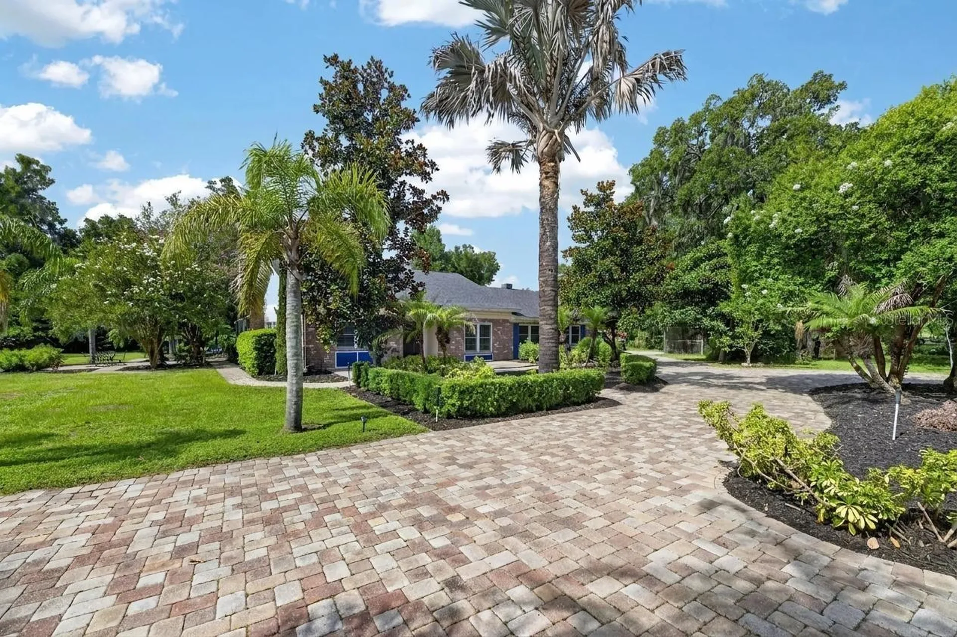 2715 Little Road Valrico FL 33596