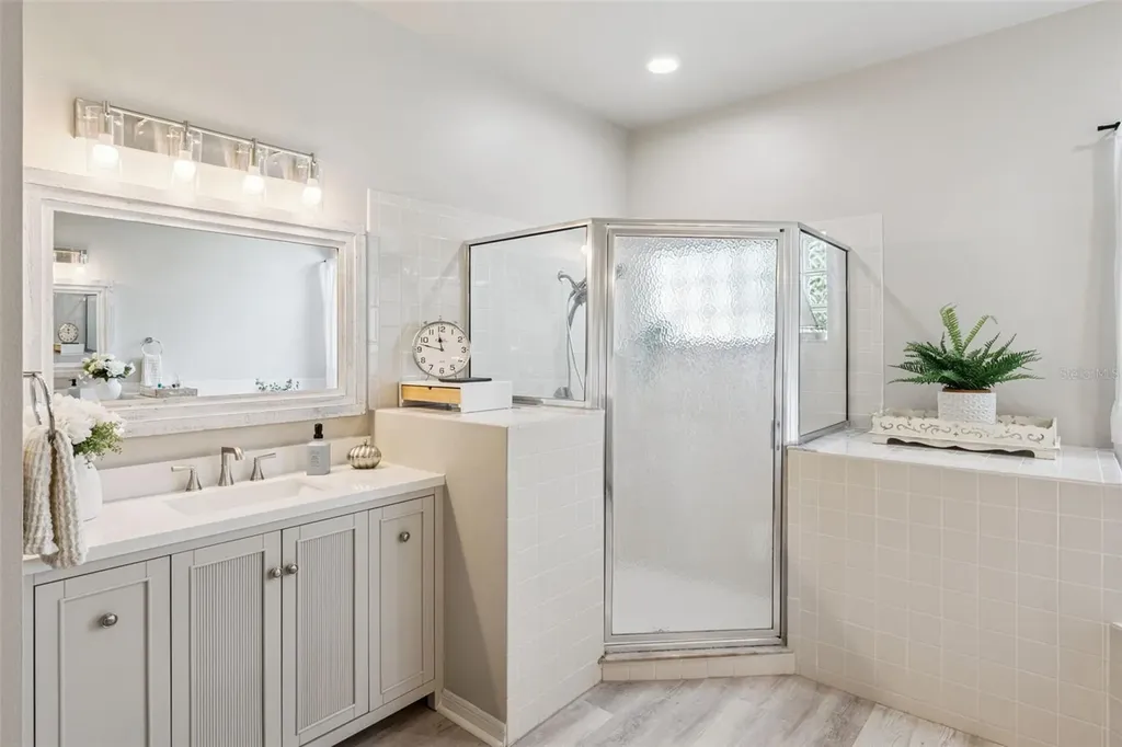 14324 Lord Barclay Drive Orlando FL 32837