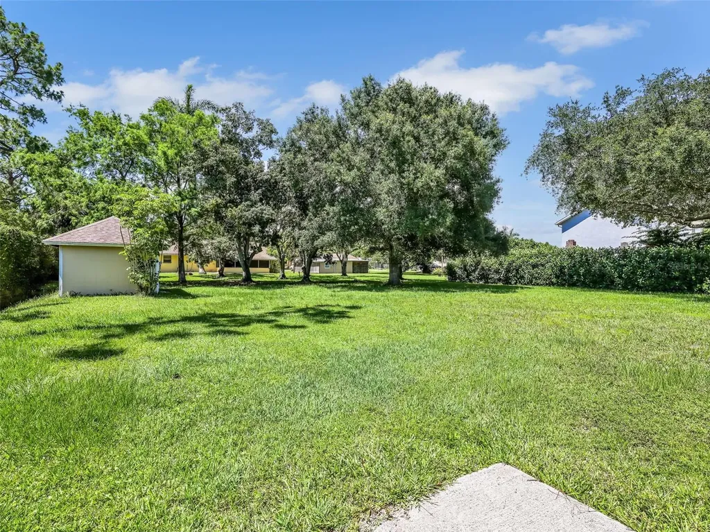 5211 Maple Lane Naples FL 34113