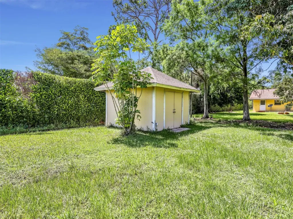 5211 Maple Lane Naples FL 34113
