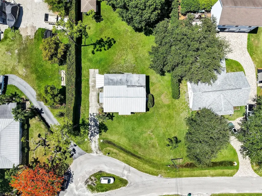 5211 Maple Lane Naples FL 34113