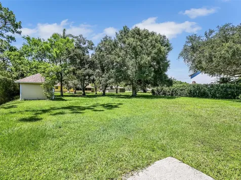 5211 Maple Lane Naples FL 34113