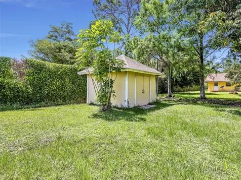 5211 Maple Lane Naples FL 34113