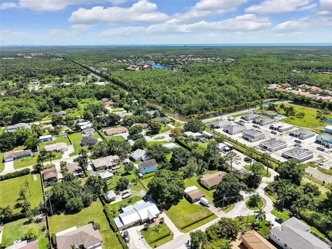 5211 Maple Lane Naples FL 34113