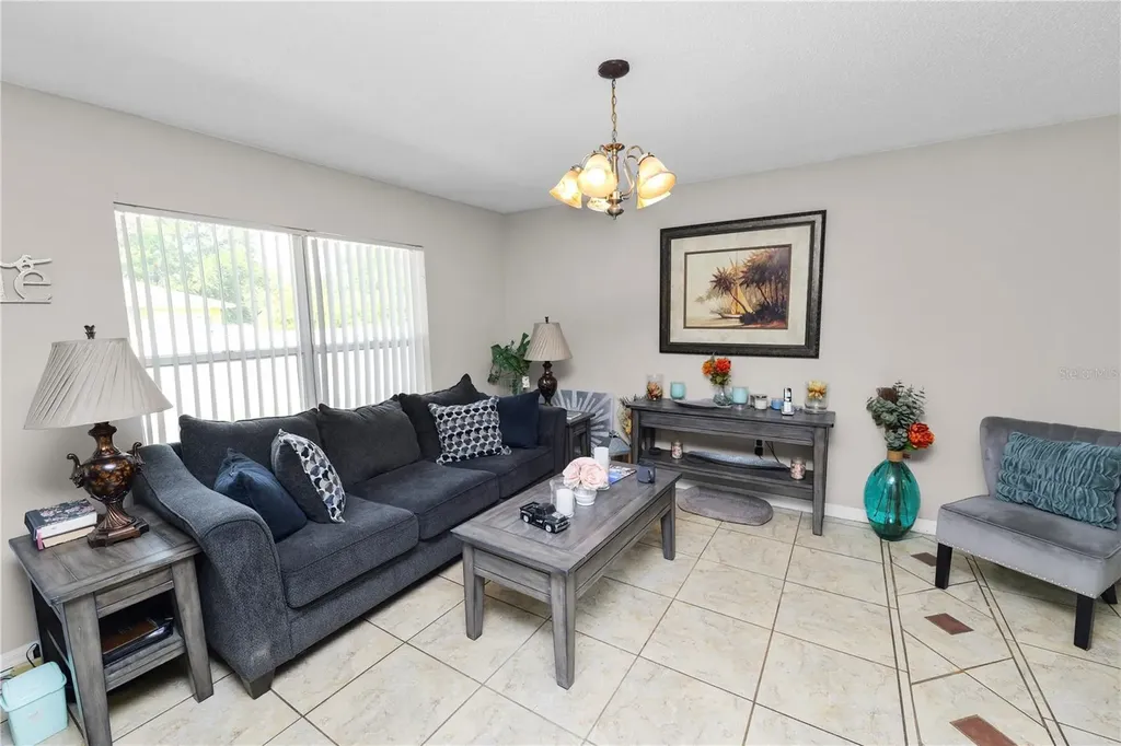 437 Dove Drive Poinciana FL 34759