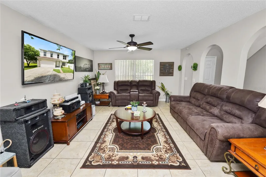 437 Dove Drive Poinciana FL 34759