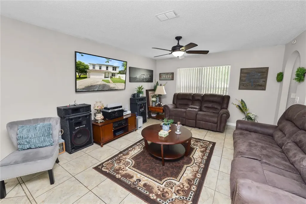 437 Dove Drive Poinciana FL 34759