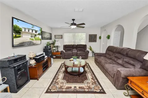 437 Dove Drive Poinciana FL 34759