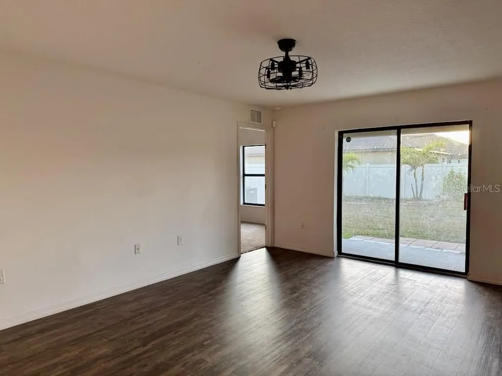 1740 Chatham Green Circle Ruskin FL 33570