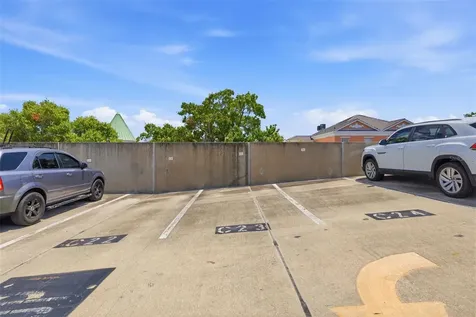520 S Armenia Avenue Tampa FL 33609