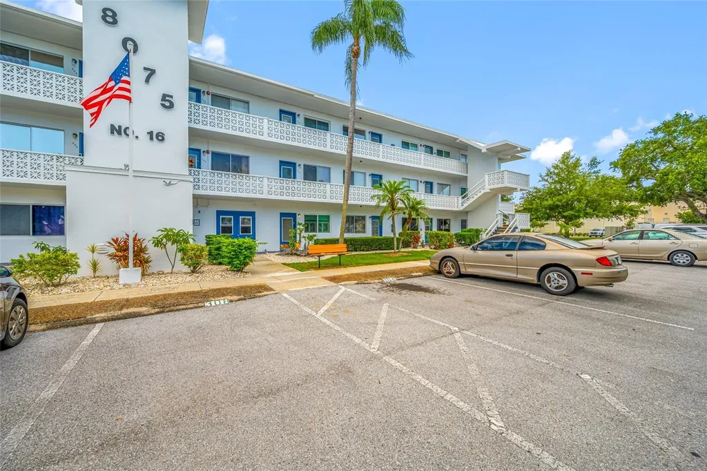 8075 112th Street Seminole FL 33772