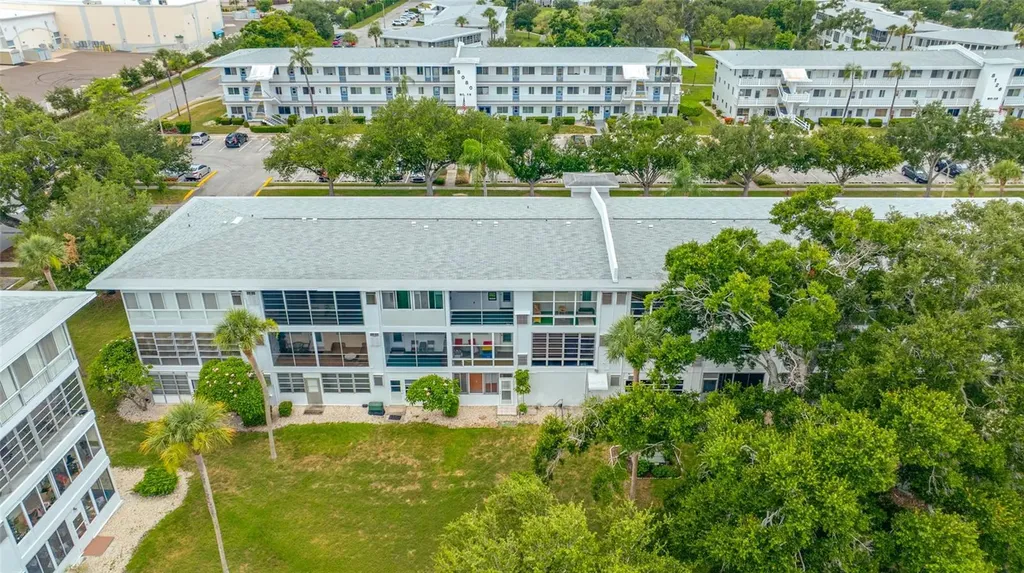 8075 112th Street Seminole FL 33772