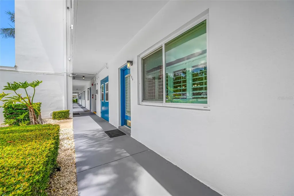 8075 112th Street Seminole FL 33772