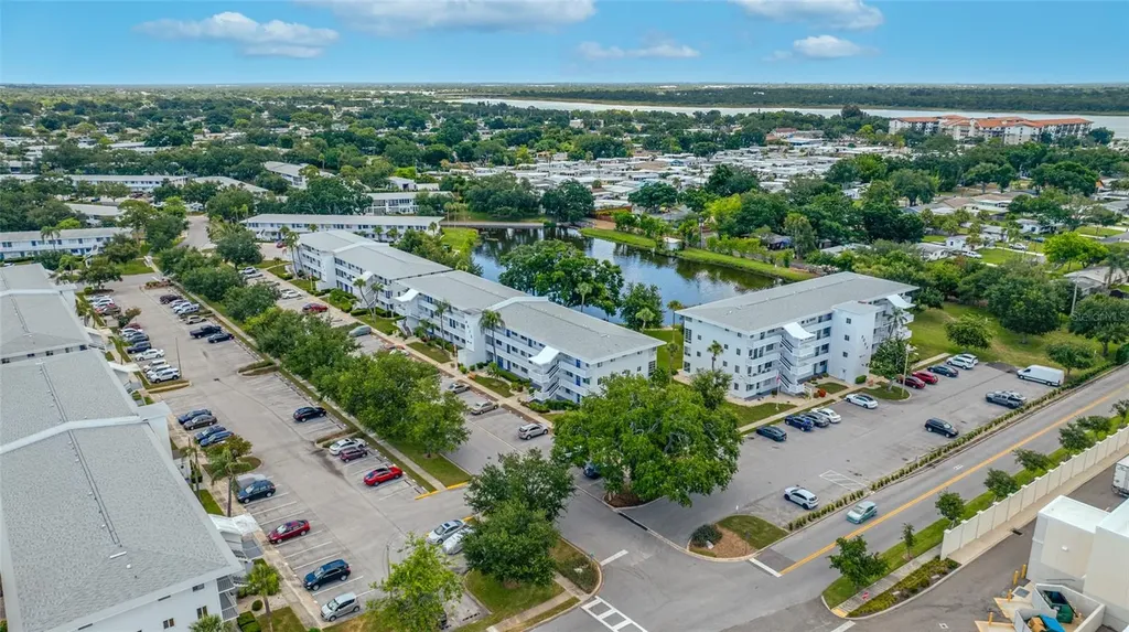 8075 112th Street Seminole FL 33772
