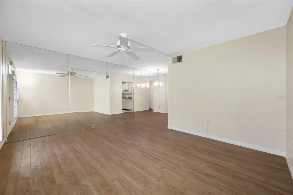 8075 112th Street Seminole FL 33772