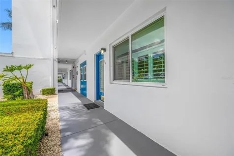 8075 112th Street Seminole FL 33772