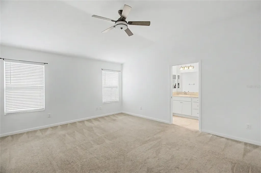 11281 Stewart Loop Oxford FL 34484