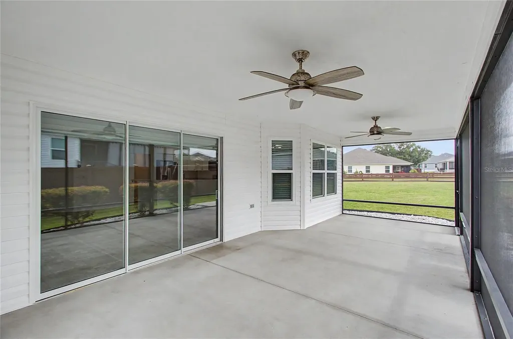 11281 Stewart Loop Oxford FL 34484