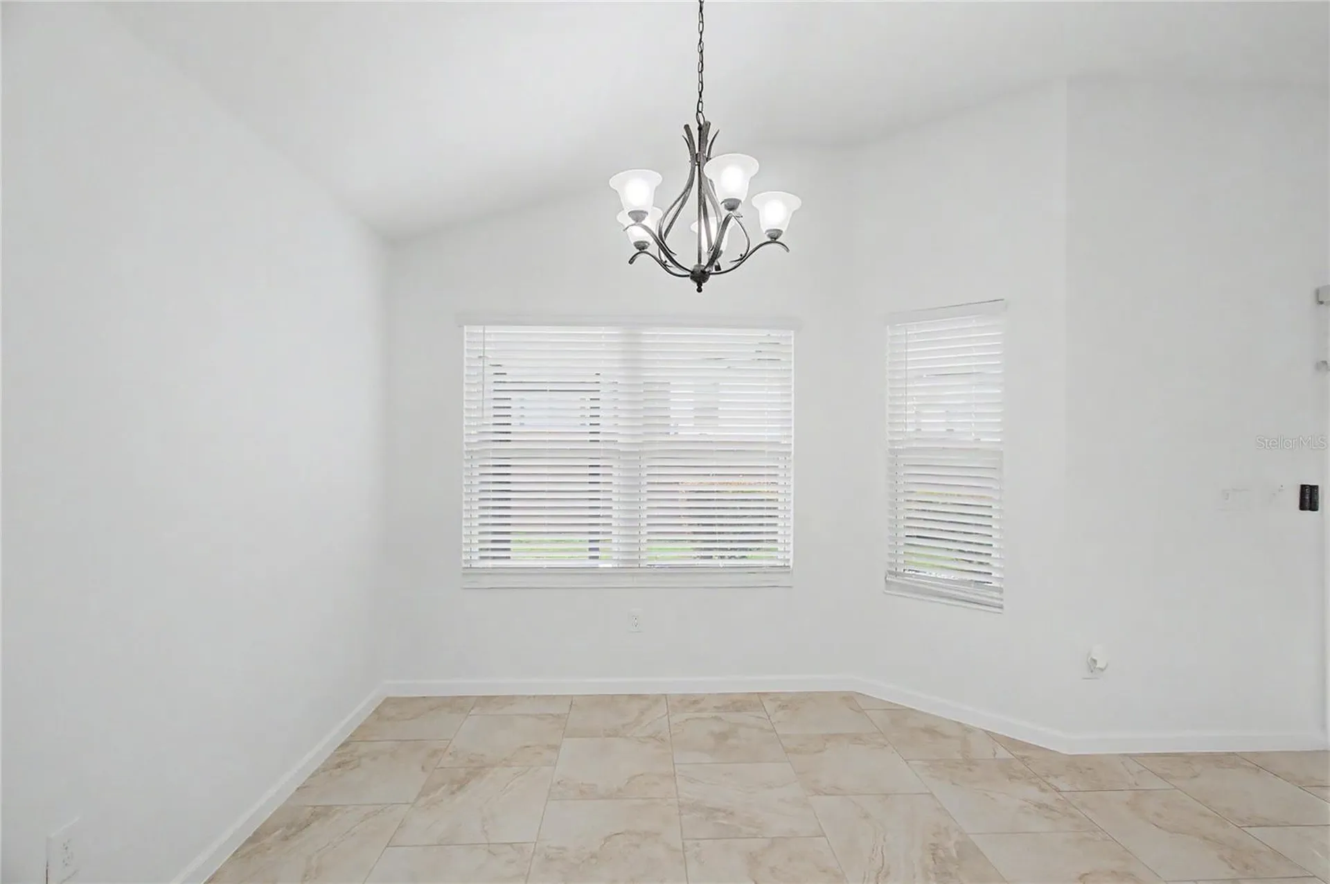 11281 Stewart Loop Oxford FL 34484