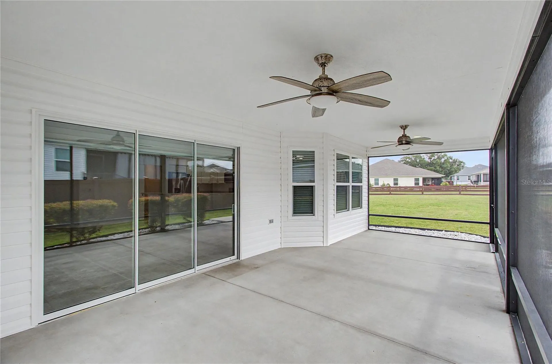 11281 Stewart Loop Oxford FL 34484