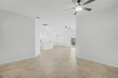 11281 Stewart Loop Oxford FL 34484