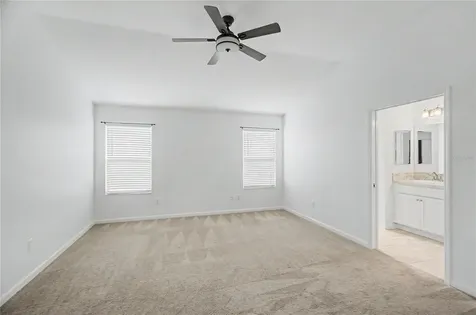 11281 Stewart Loop Oxford FL 34484