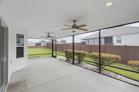 11281 Stewart Loop Oxford FL 34484