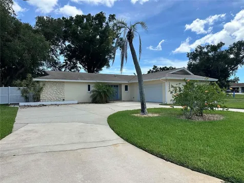 1500 N Dakota Avenue NE St Petersburg FL 33703