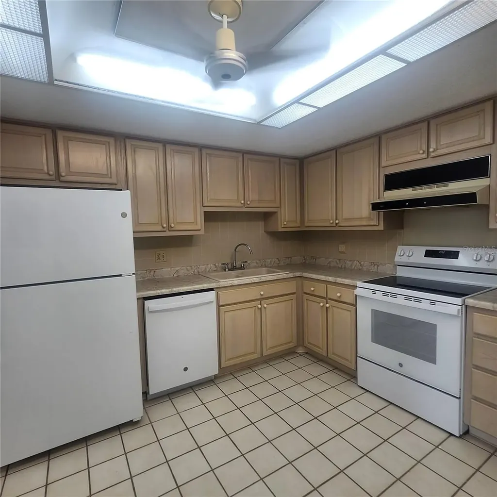 675 S Gulfview Boulevard Clearwater Beach FL 33767