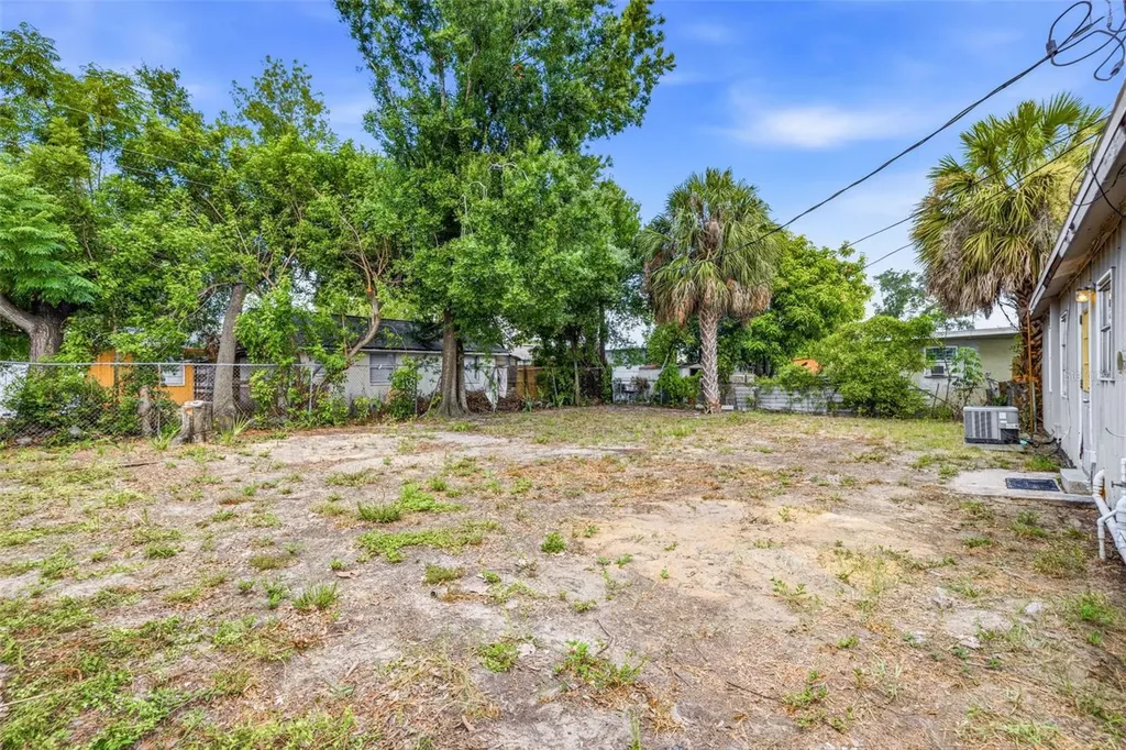 6802 Larmon Street Tampa FL 33634