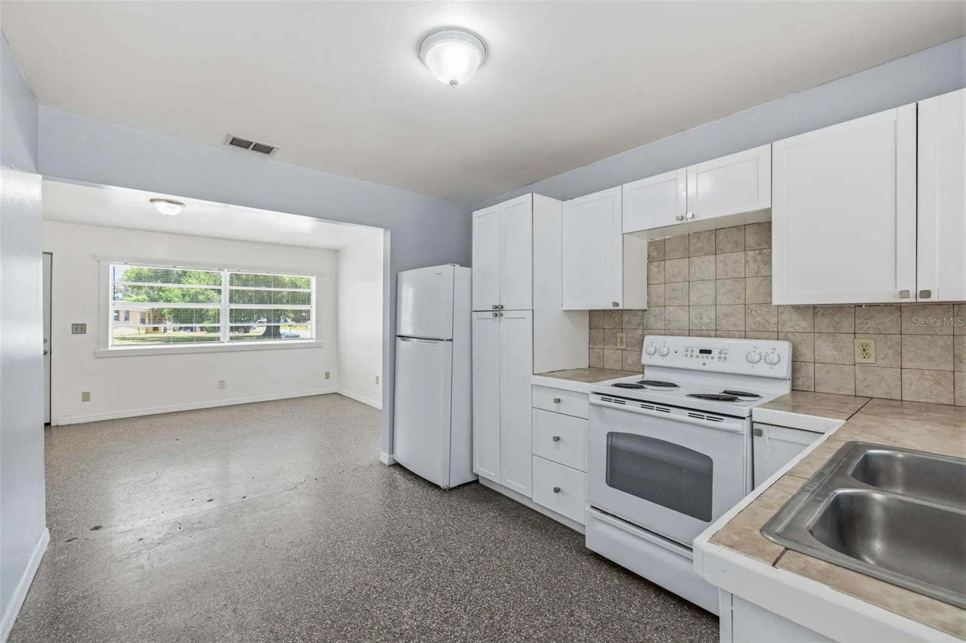 6802 Larmon Street Tampa FL 33634
