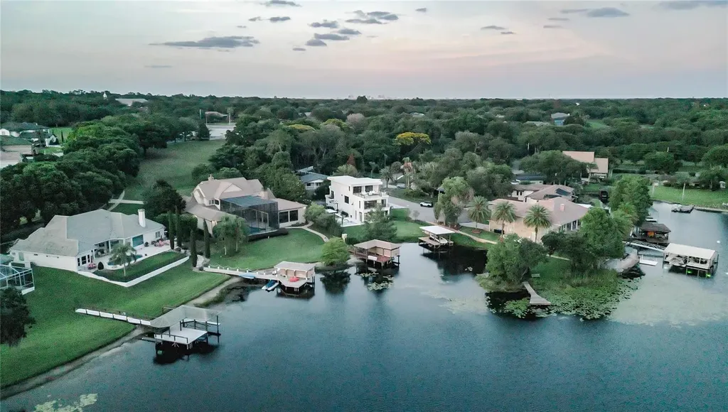 9061 Ron Den Lane Windermere FL 34786