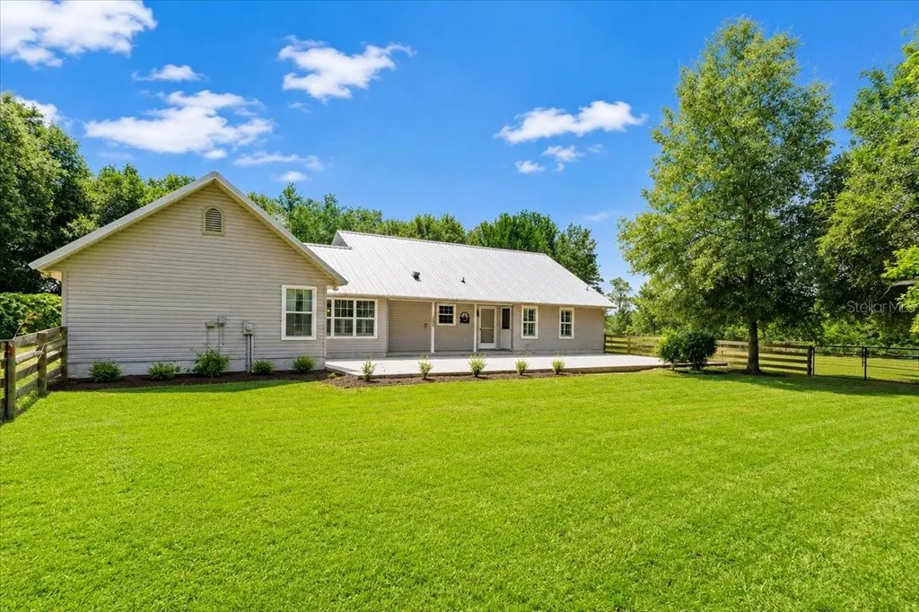 25419 NW 105th Place High Springs FL 32643